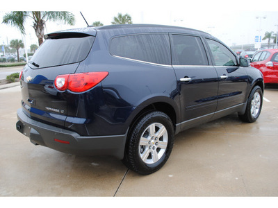 chevrolet traverse 2011 dk  blue lt gasoline 6 cylinders front wheel drive autostick 77065