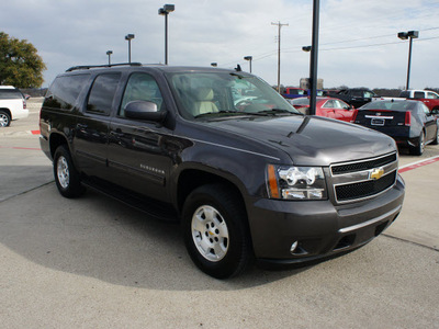 chevrolet suburban 2010 gray suv lt flex fuel 8 cylinders 2 wheel drive automatic 76087