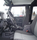 jeep wrangler 2006 silver suv unlimited gasoline 6 cylinders 4 wheel drive 6 speed manual 98632