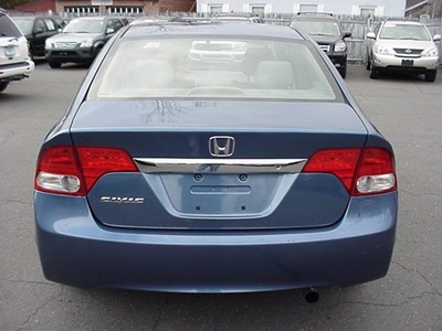 honda civic 2009 blue sedan lx gasoline 4 cylinders front wheel drive automatic 06019