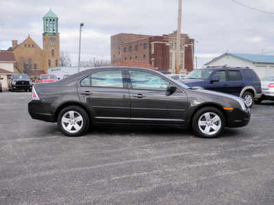 ford fusion 2006 brown sedan i4 se gasoline 4 cylinders front wheel drive automatic 61832