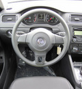 volkswagen jetta 2012 gray sedan se pzev gasoline 5 cylinders front wheel drive 6 speed automatic 46410