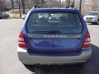 subaru forester 2004 blue wagon xs gasoline 4 cylinders all whee drive automatic 06019