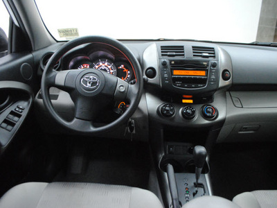 toyota rav4 2009 white suv gasoline 4 cylinders 2 wheel drive automatic 91731