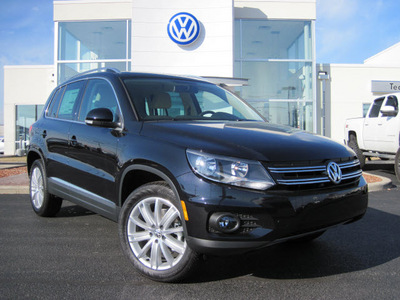 volkswagen tiguan 2012 black suv se 4motion gasoline 4 cylinders all whee drive 6 speed automatic 46410