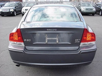 volvo s60 2006 gray sedan 2 5t gasoline 5 cylinders all whee drive automatic 06019