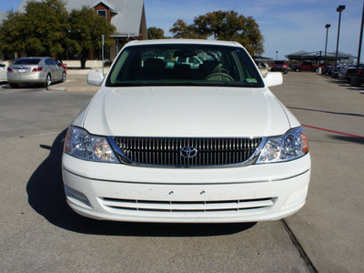 toyota avalon 2001 white sedan xl gasoline 6 cylinders dohc front wheel drive automatic with overdrive 76087