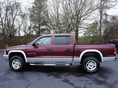 dodge dakota 2002 red slt gasoline 8 cylinders 4 wheel drive automatic 27330