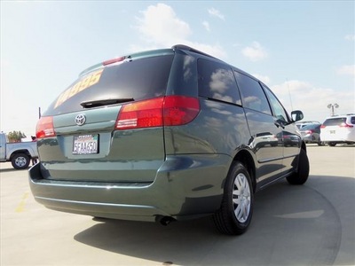 toyota sienna 2004 green van le 7 passenger gasoline 6 cylinders front wheel drive automatic 90241