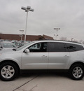 chevrolet traverse 2009 silver suv lt gasoline 6 cylinders front wheel drive automatic with overdrive 60546