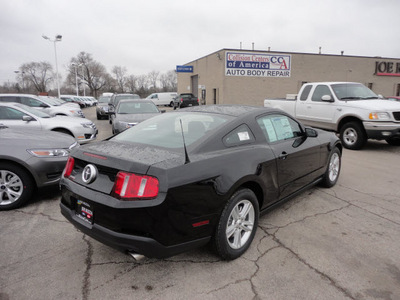 ford mustang 2012 black coupe gasoline 6 cylinders rear wheel drive manual 60546