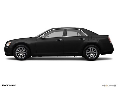 chrysler 300 2012 gasoline 8 cylinders rear wheel drive not specified 33912