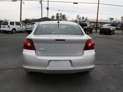 dodge avenger 2011 silver sedan mainstreet gasoline 4 cylinders front wheel drive automatic 27215