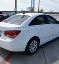 chevrolet cruze 2011 white sedan gasoline 4 cylinders front wheel drive automatic 76087