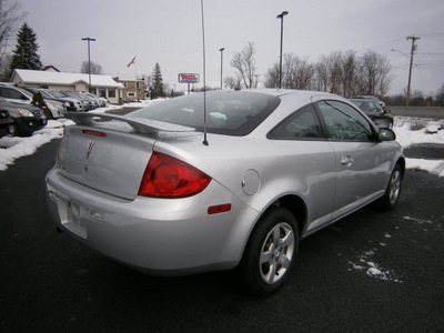 pontiac g5 2009 silver coupe gasoline 4 cylinders front wheel drive automatic 13502