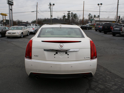 cadillac cts 2009 white sedan 3 6l v6 gasoline 6 cylinders rear wheel drive automatic 27215