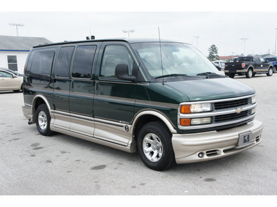 chevrolet g1500 2001 green van 8 cylinders automatic 77388