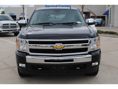 chevrolet silverado 1500 2011 black pickup truck lt flex fuel 8 cylinders 2 wheel drive autostick 77065