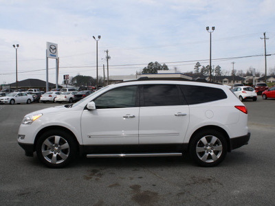 chevrolet traverse 2010 white suv ltz gasoline 6 cylinders all whee drive automatic 27215
