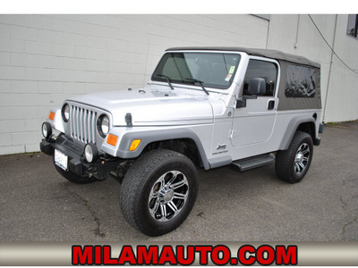 jeep wrangler 2005 silver suv unlimited gasoline 6 cylinders 4 wheel drive automatic 98371