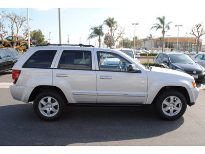 jeep grand cherokee 2010 silver suv laredo gasoline 6 cylinders 2 wheel drive automatic 91761