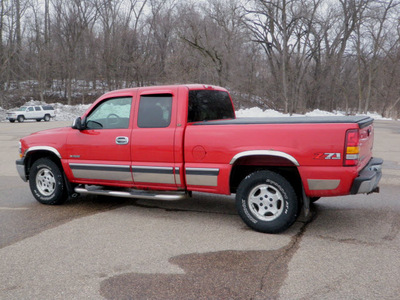 chevrolet silverado 1500 2001 red lt gasoline 8 cylinders 4 wheel drive automatic 55318