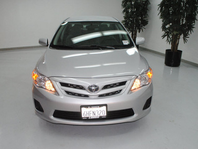 toyota corolla 2011 silver sedan le gasoline 4 cylinders front wheel drive automatic 91731