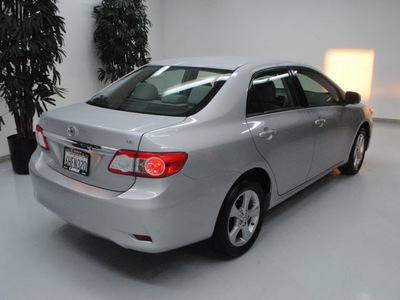 toyota corolla 2011 silver sedan le gasoline 4 cylinders front wheel drive automatic 91731