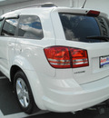 dodge journey 2010 white suv sxt gasoline 6 cylinders front wheel drive automatic 34474