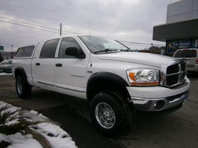 dodge ram 1500 2006 white gasoline 8 cylinders 4 wheel drive automatic with overdrive 13502