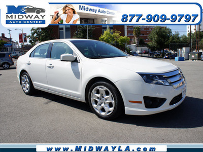 ford fusion 2011 white sedan se gasoline 4 cylinders front wheel drive automatic 90004