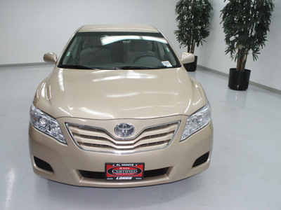 toyota camry 2011 tan sedan le gasoline 4 cylinders front wheel drive automatic 91731