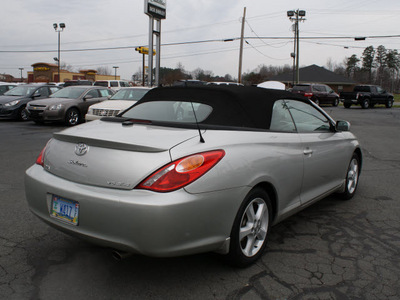 toyota camry solara 2004 silver sle v6 gasoline 6 cylinders front wheel drive automatic 27215