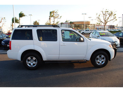 nissan pathfinder 2008 white suv gasoline 6 cylinders rear wheel drive automatic 91761