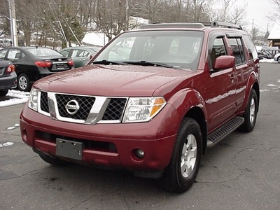 nissan pathfinder 2005 red suv se gasoline 6 cylinders 4 wheel drive automatic 06019