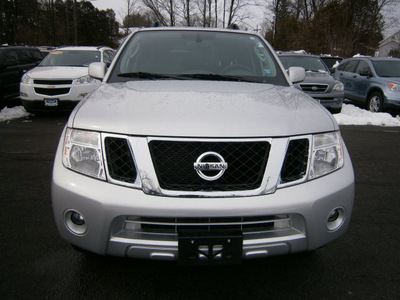 nissan pathfinder 2011 silver suv gasoline 6 cylinders 4 wheel drive automatic 13502