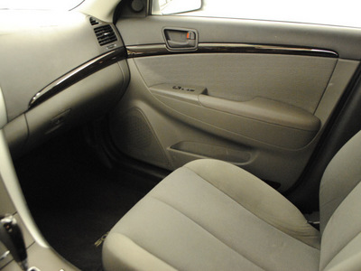 hyundai sonata 2009 silver sedan gls gasoline 4 cylinders front wheel drive automatic 44060