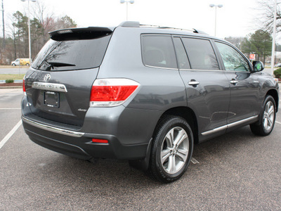 toyota highlander 2011 gray suv limited gasoline 6 cylinders all whee drive automatic 27616