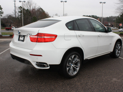 bmw x6 2012 white xdrive50i gasoline 8 cylinders all whee drive automatic 27616