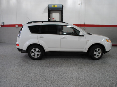 mitsubishi outlander 2008 white suv es gasoline 4 cylinders all whee drive automatic 44060