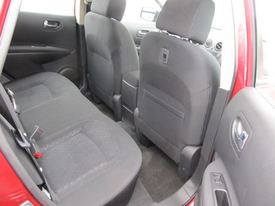 nissan rogue 2009 red suv gasoline 4 cylinders all whee drive automatic 13350