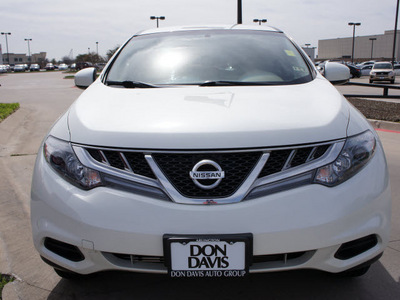 nissan murano 2011 white gasoline 6 cylinders front wheel drive automatic 76018