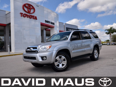 toyota 4runner 2006 silver suv sr5 gasoline 8 cylinders rear wheel drive automatic 32771