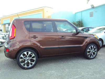 kia soul 2012 canyon hatchback ! gasoline 4 cylinders front wheel drive automatic 32901