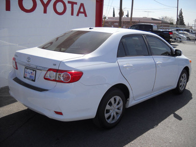 toyota corolla 2011 white sedan gasoline 4 cylinders front wheel drive automatic 79925