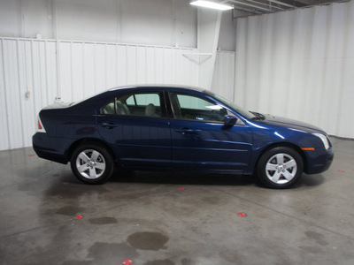 ford fusion 2006 dk  blue sedan i4 se gasoline 4 cylinders front wheel drive automatic 76108