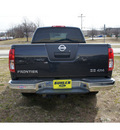 nissan frontier 2010 dk  gray se v6 gasoline 6 cylinders 4 wheel drive automatic with overdrive 07724