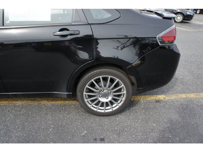 ford focus 2010 black sedan ses gasoline 4 cylinders front wheel drive automatic with overdrive 07724