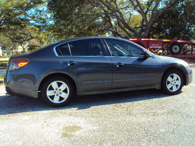 nissan altima 2008 gray sedan 2 5 s 4 cylinders automatic 32901