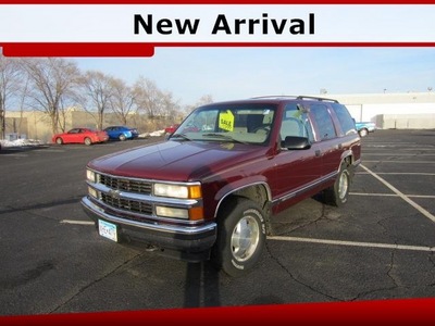 chevrolet tahoe 1999 maroon gasoline 8 cylinders 4 wheel drive 4 speed automatic 56301